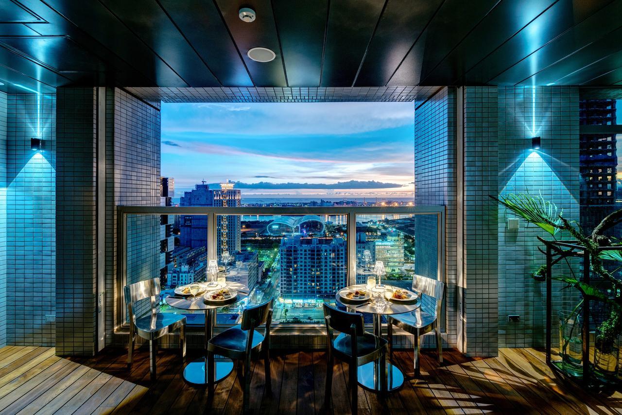 Silks Club Hotel Каосюн Екстериор снимка View from the restaurant