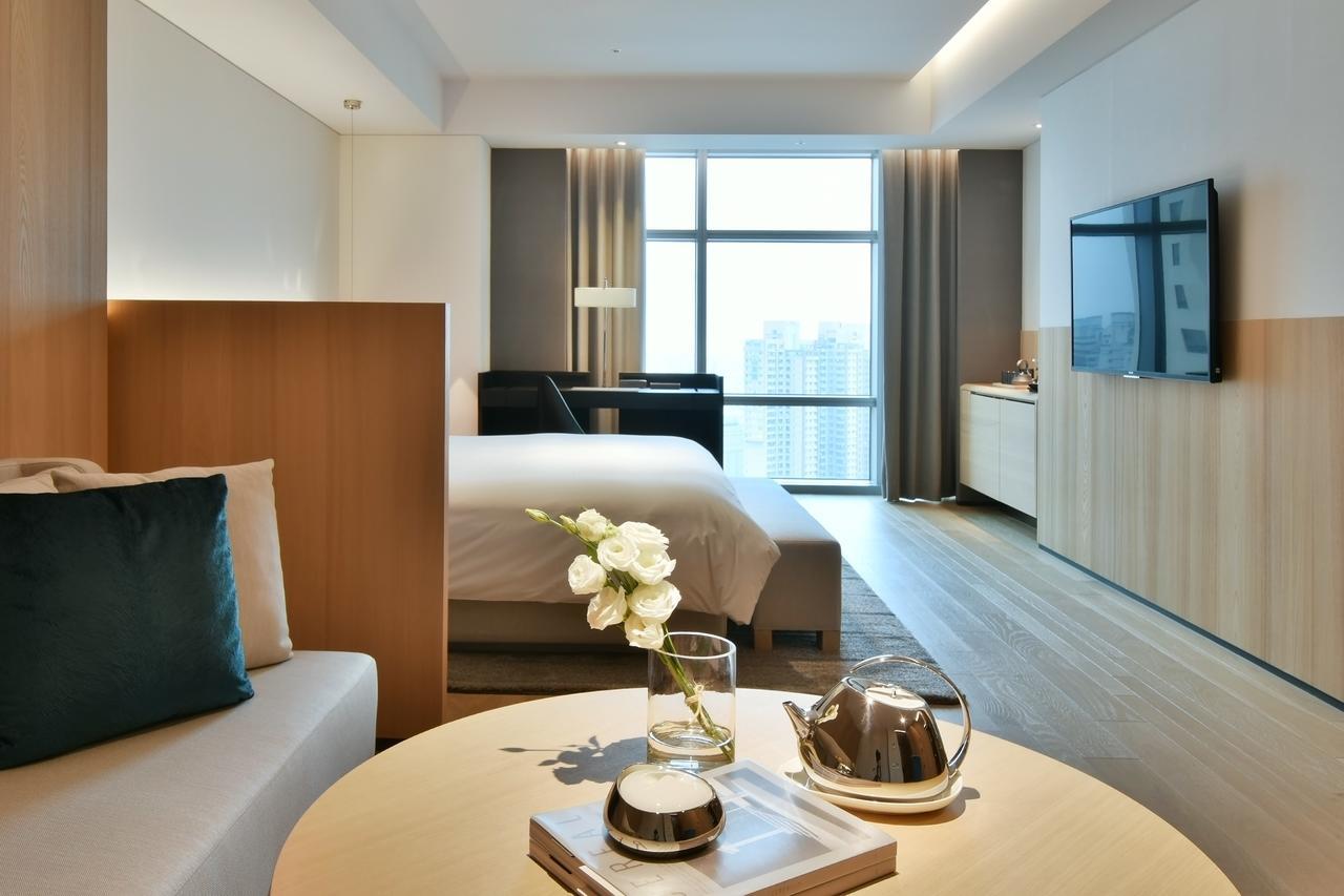 Silks Club Hotel Каосюн Екстериор снимка Deluxe Room